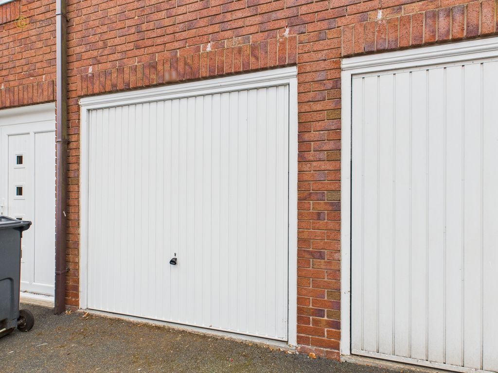 Property photo 2 of 12 Cam03830G0-Pr0213-Still012