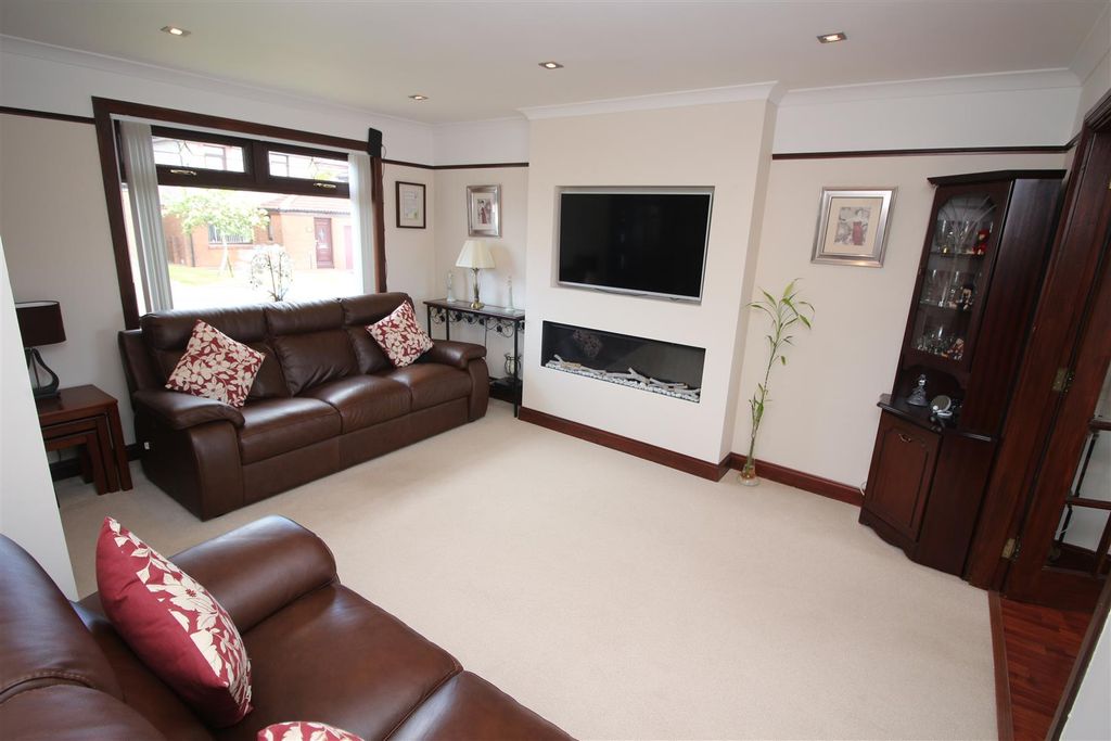 Property photo 3 of 25