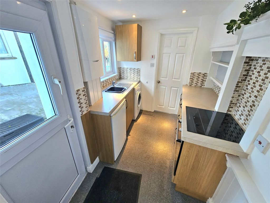 Property photo 3 of 15 3 - Picture No. 09