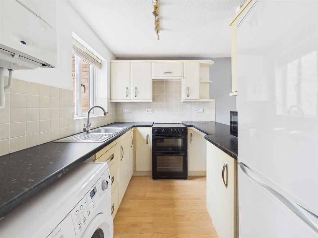 Property photo 2 of 12