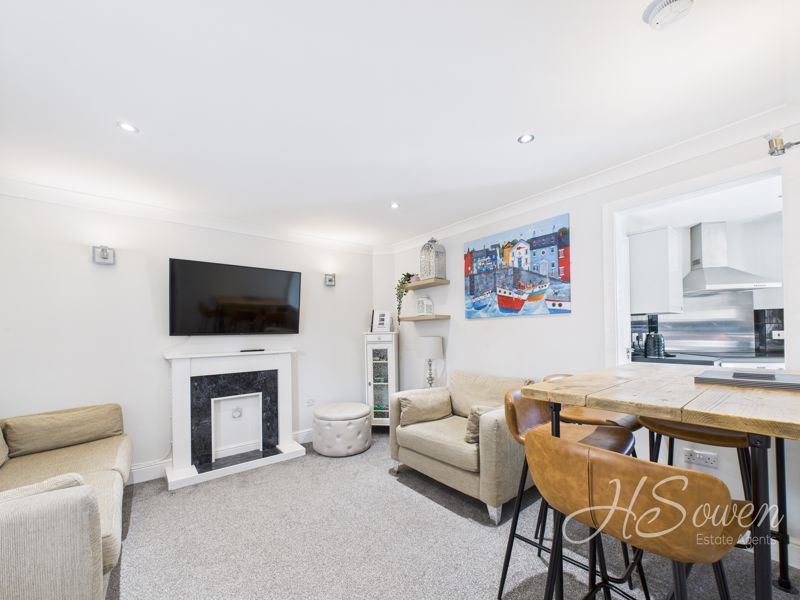 Property photo 3 of 14 Photo 2