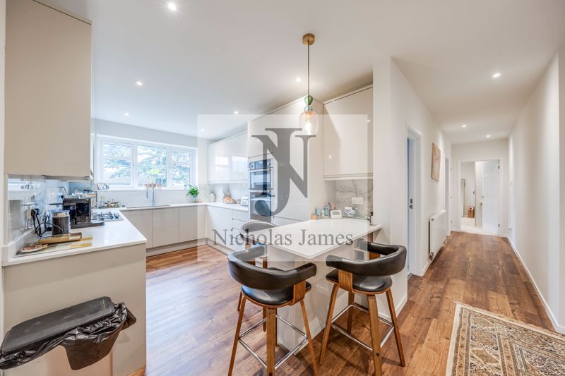 Property photo 2 of 20 Photo 17