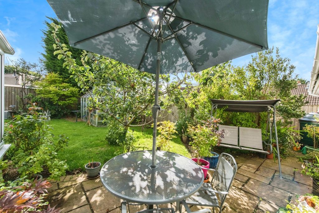 Property photo 2 of 17 Photo