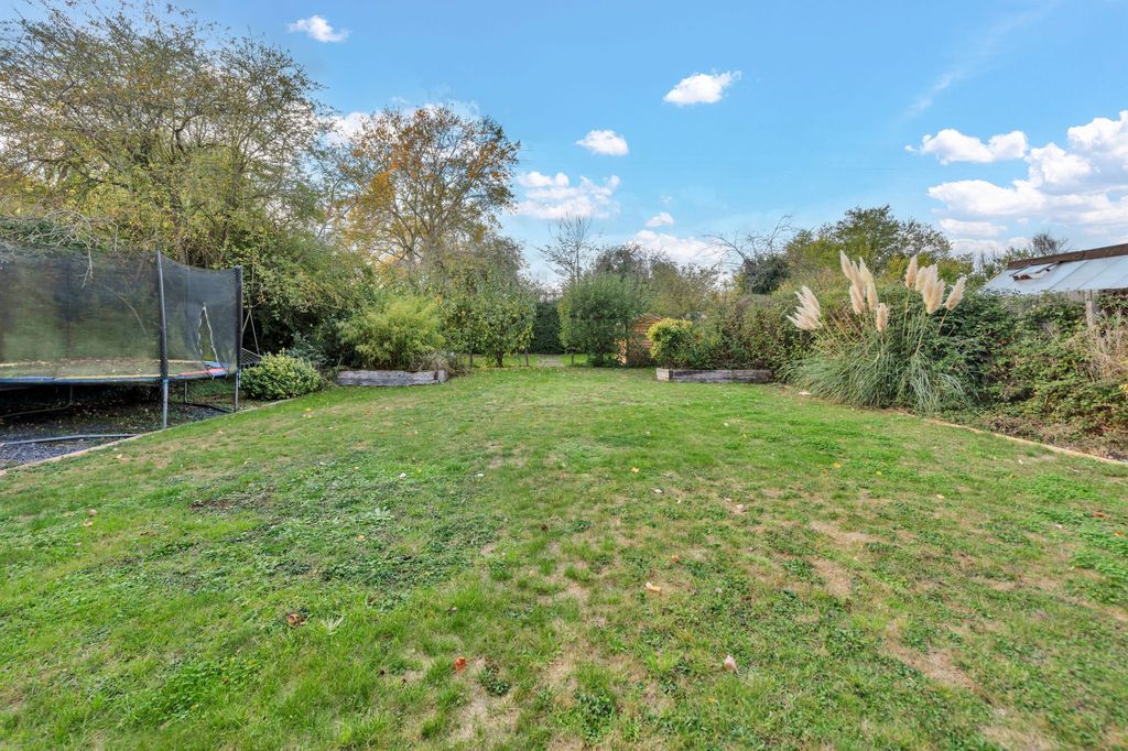 Property photo 3 of 23