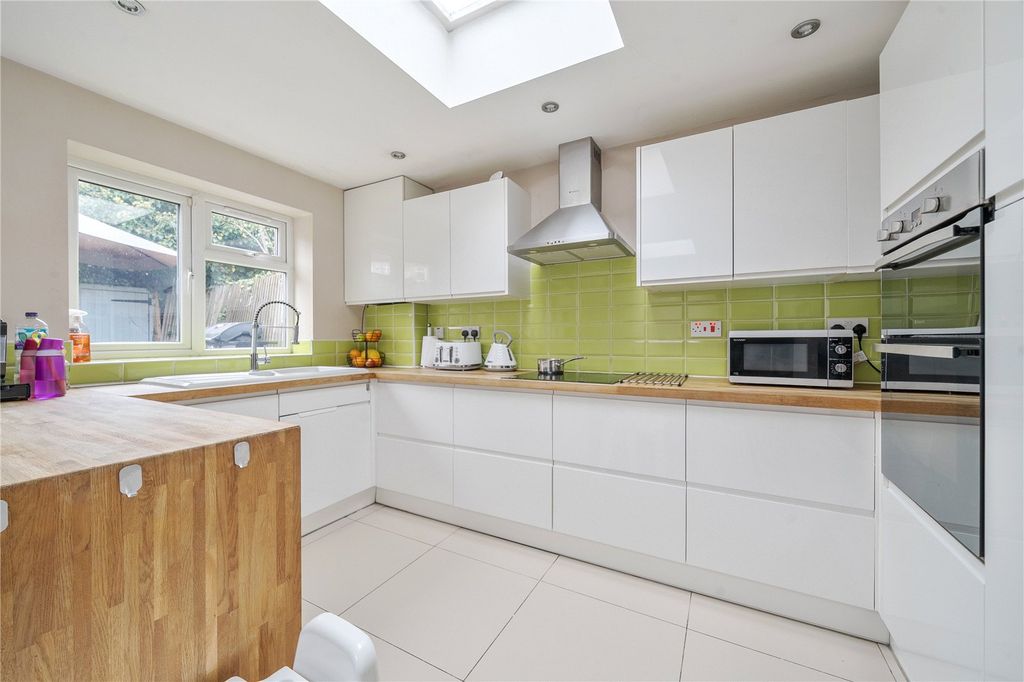 Property photo 3 of 20 Picture No. 13