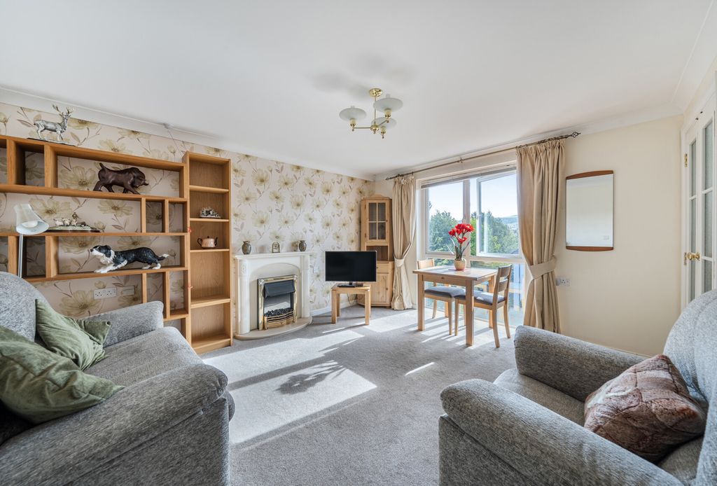 Property photo 1 of 13 1345089-17-68B03c...