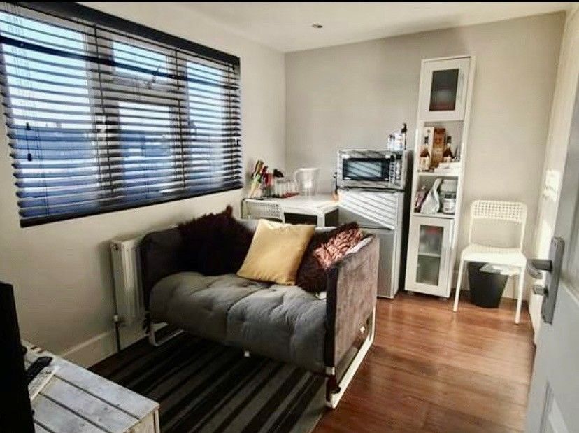 Property photo 1 of 4