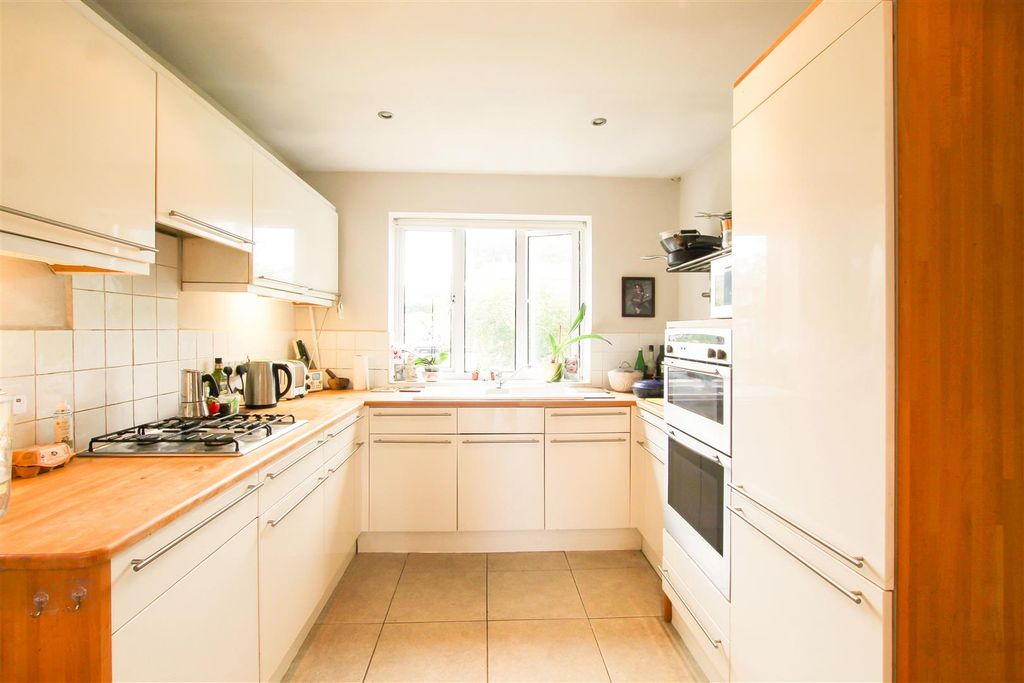 Property photo 3 of 14 Img_5790.Jpg