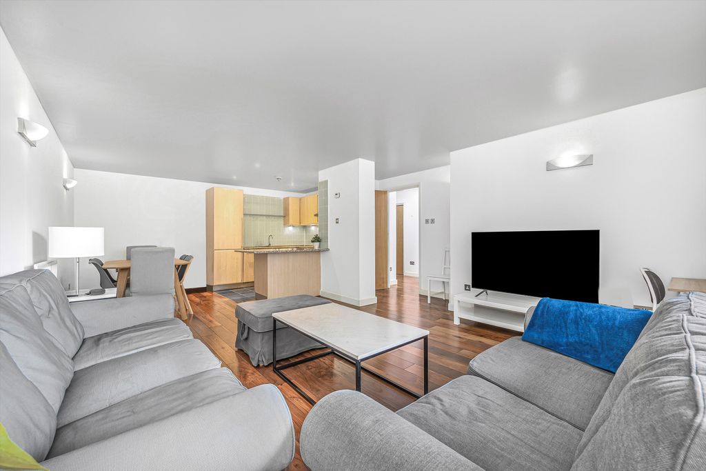 Property photo 1 of 11 Image