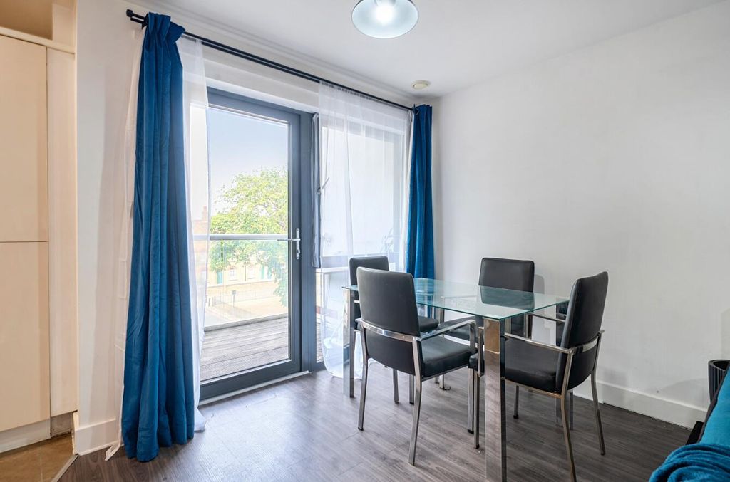 Property photo 3 of 12 Dining Area.Jpg