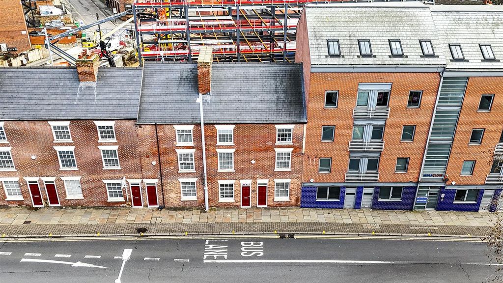 Property photo 1 of 5