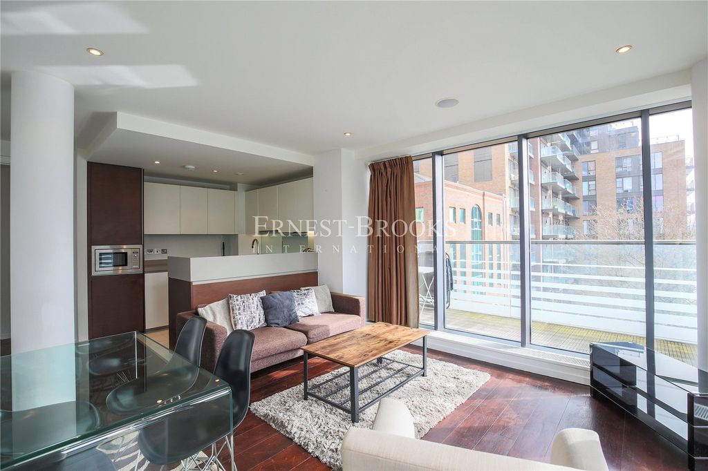 Property photo 3 of 10 Picture No. 01