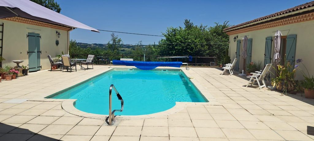 Property photo 2 of 50