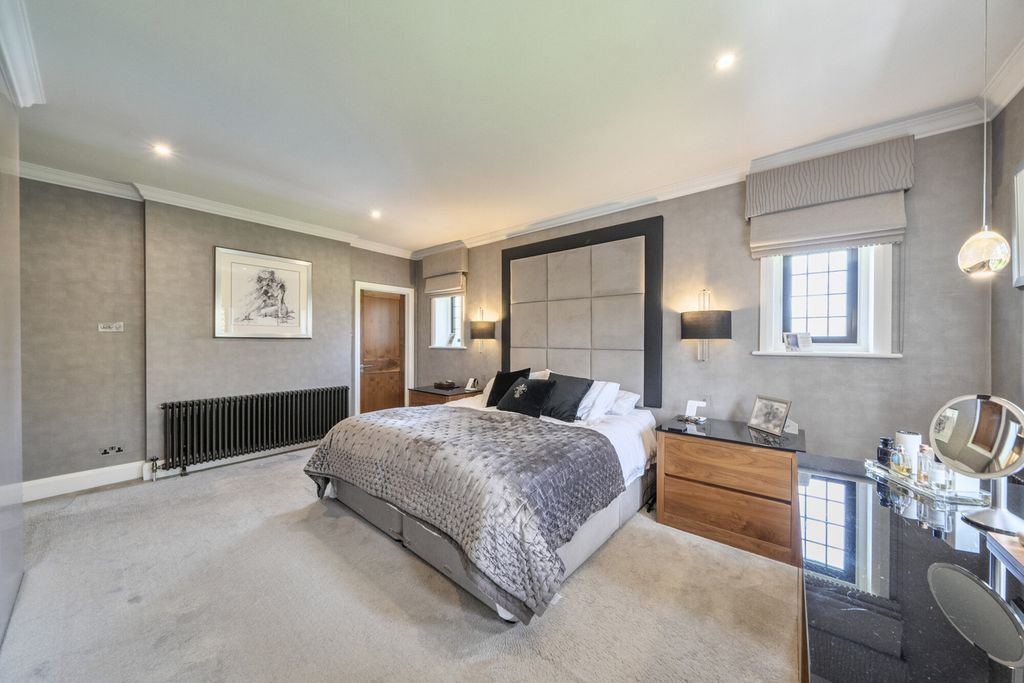Additional image 17 of 7 bed detached house for saleShirley Church Road, Croydon CR0
