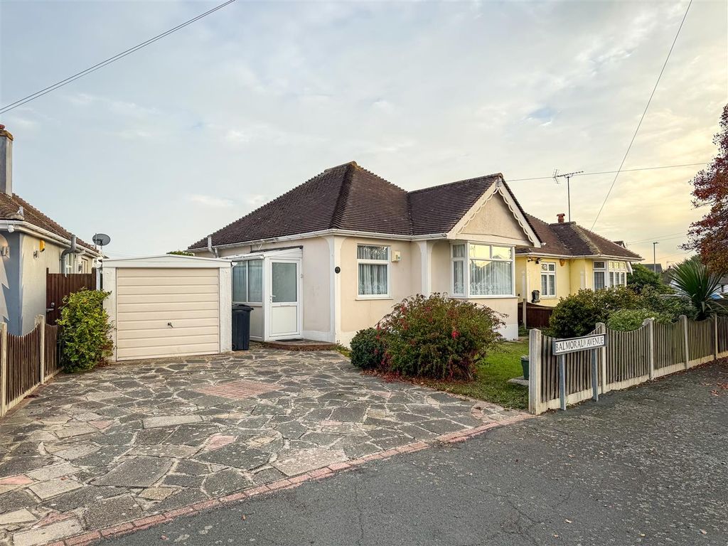 Property photo 1 of 12 Outside - Front