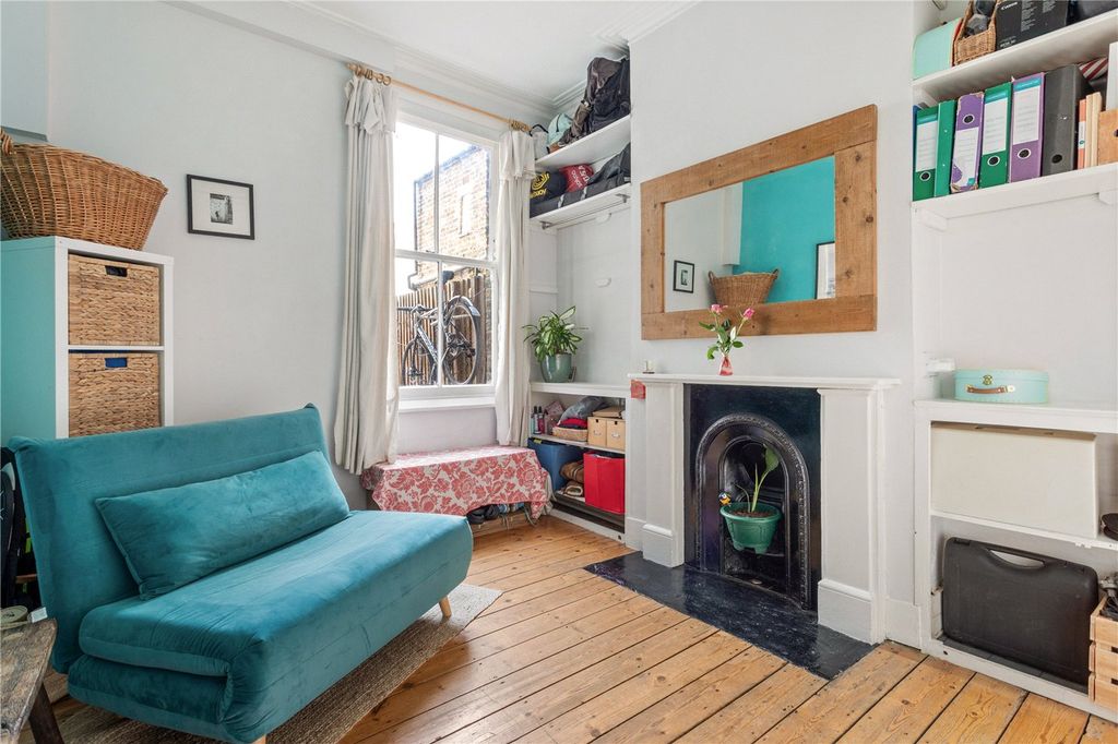 Property photo 3 of 15 Picture No. 02