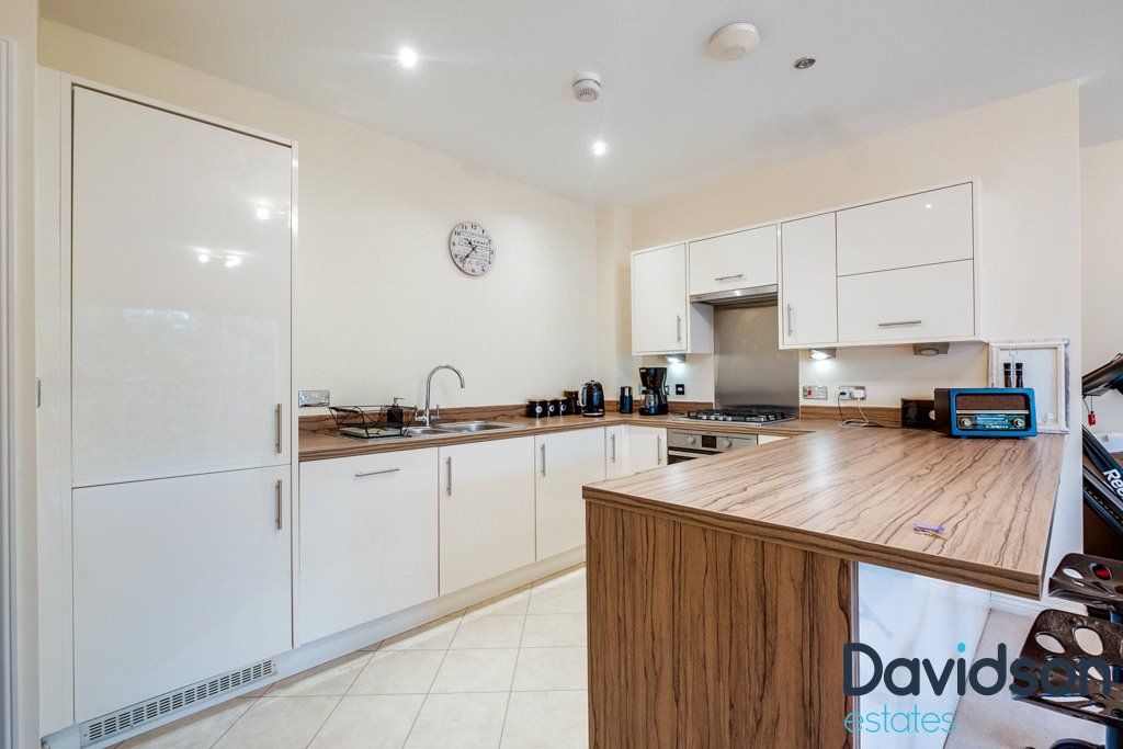Property photo 2 of 14 Picture No. 10