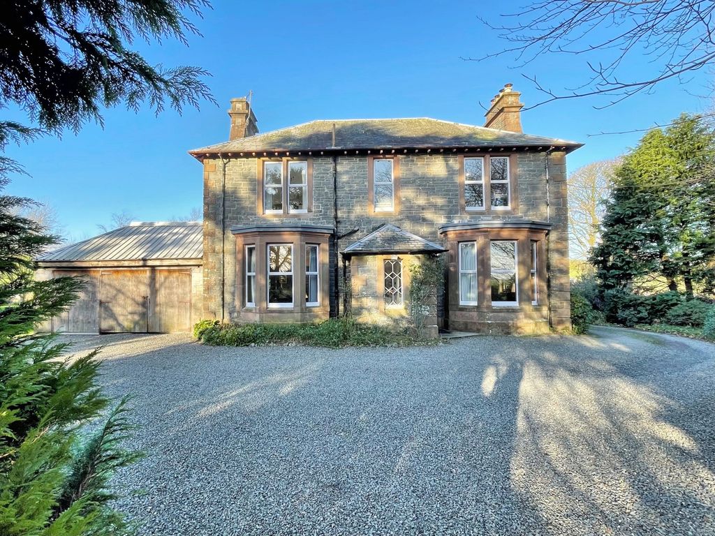 Property photo 1 of 35