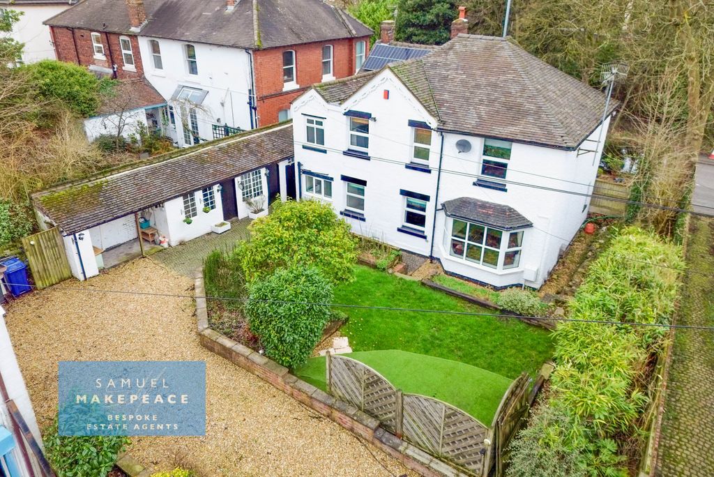 Property photo 1 of 29 Three Double Bedroom Semi Detached Property Accessed From West Street