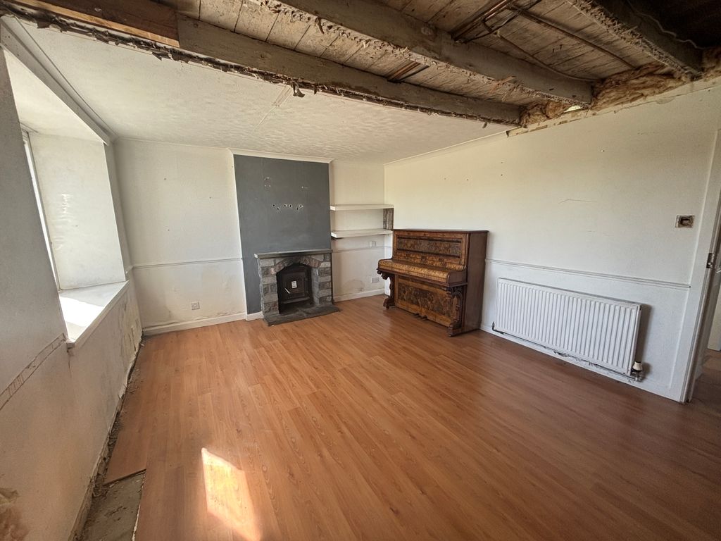 Property photo 3 of 18 3.Jpg