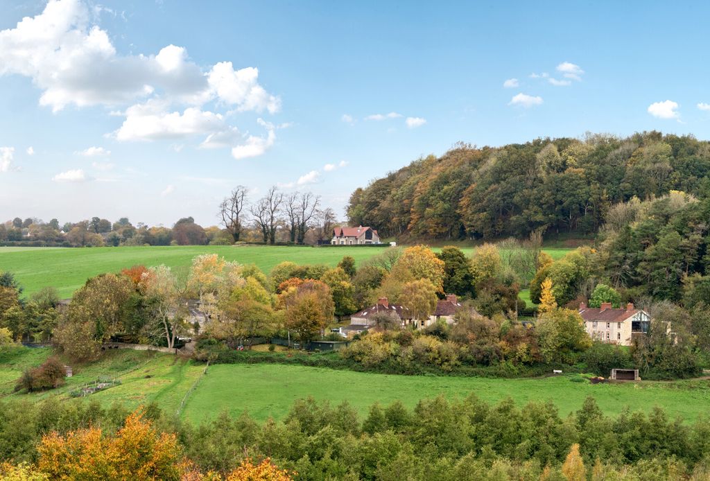 Property photo 2 of 20 1366029-5-68F74Dd...