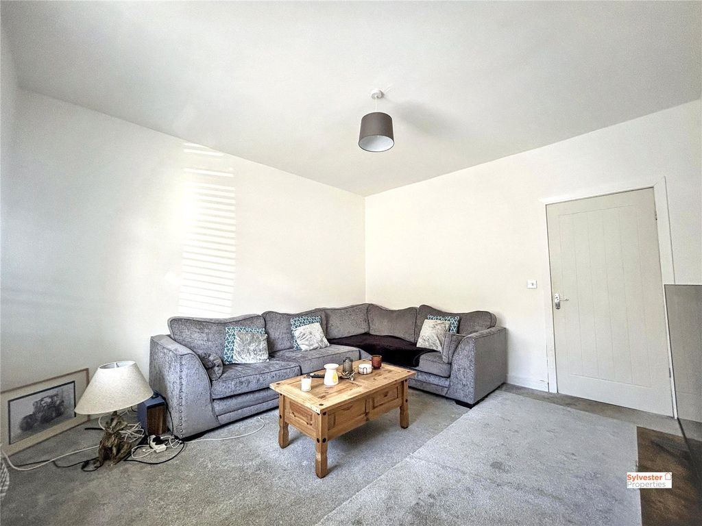 Property photo 2 of 8 Picture No. 08