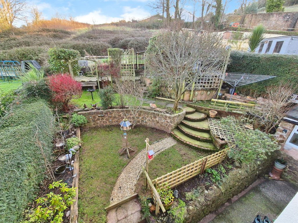 Property photo 3 of 17