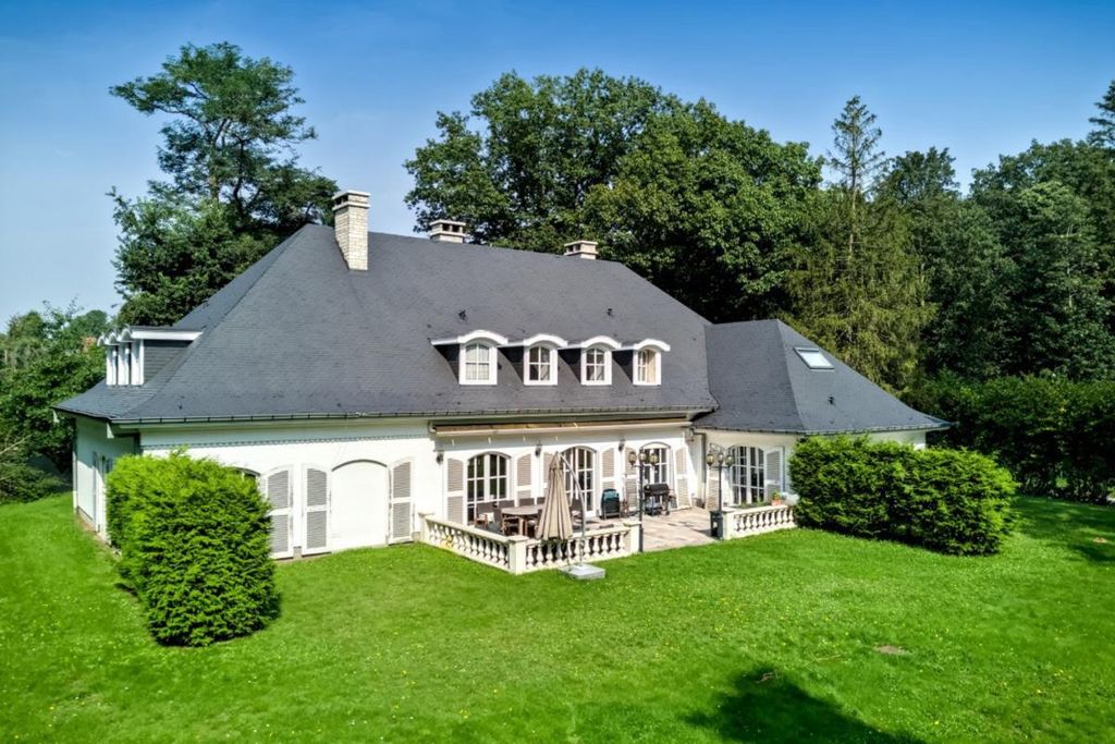 Property photo 3 of 19