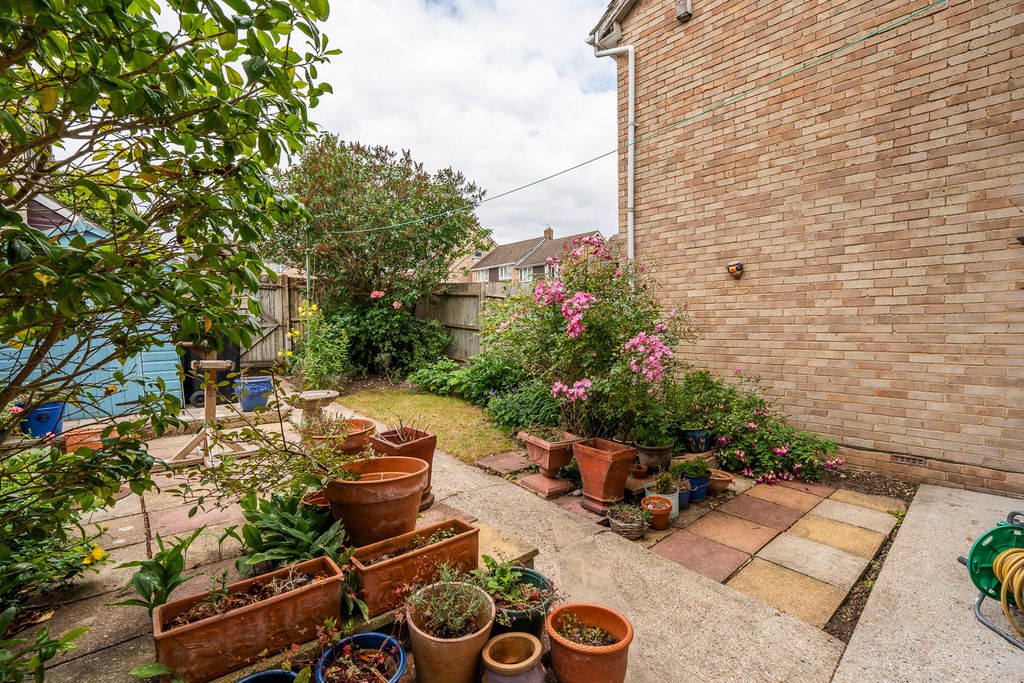 Property photo 2 of 15