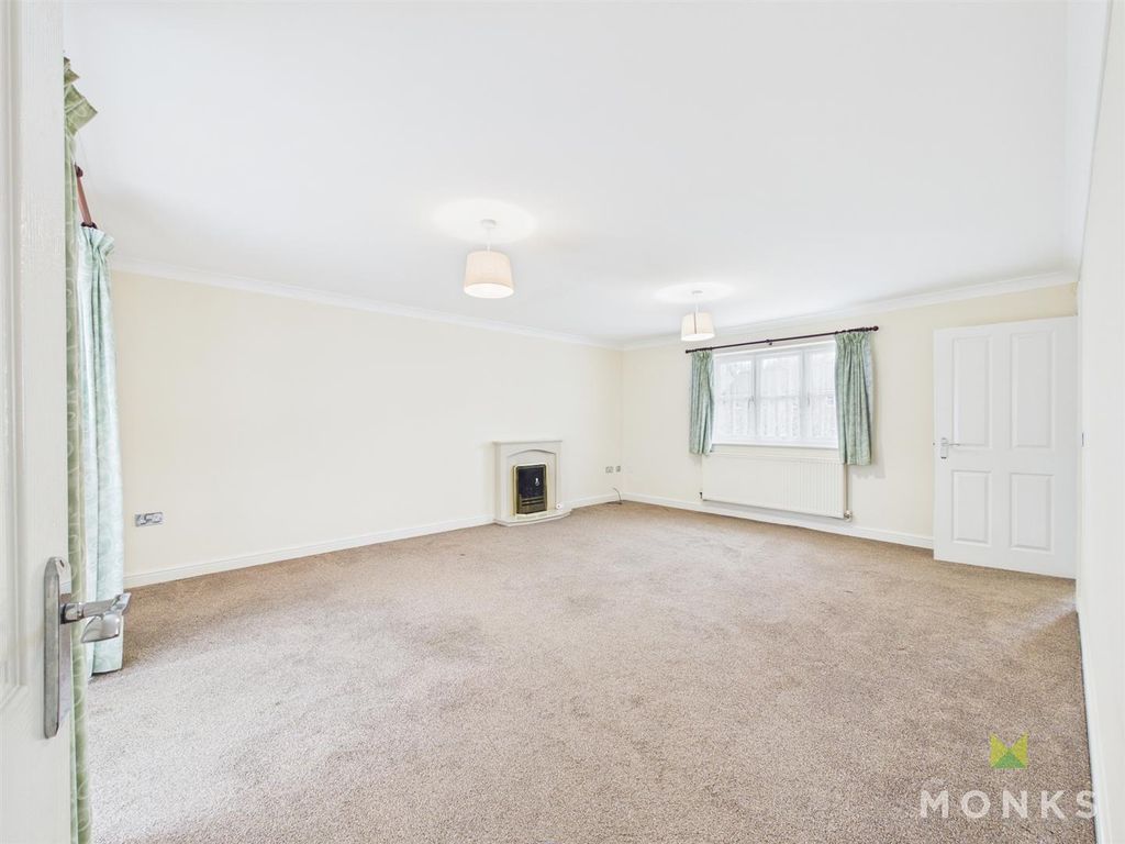 Property photo 3 of 12 Cam01420G0-Pr0874-Still005.Jpg