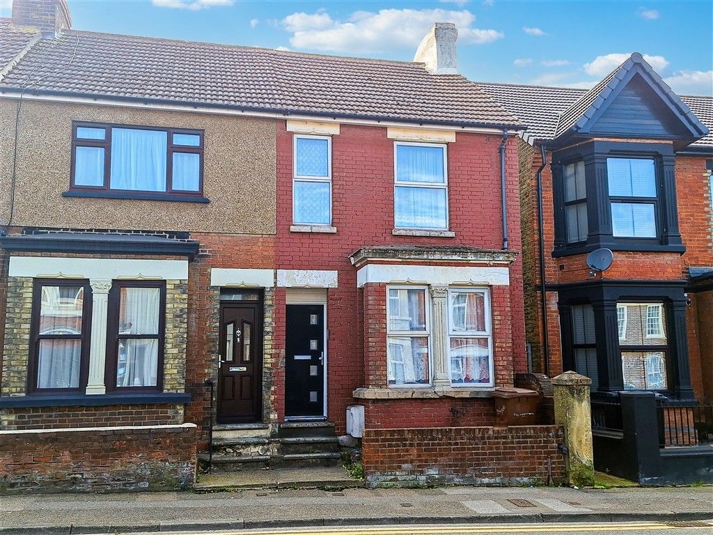 Property photo 1 of 2 Front