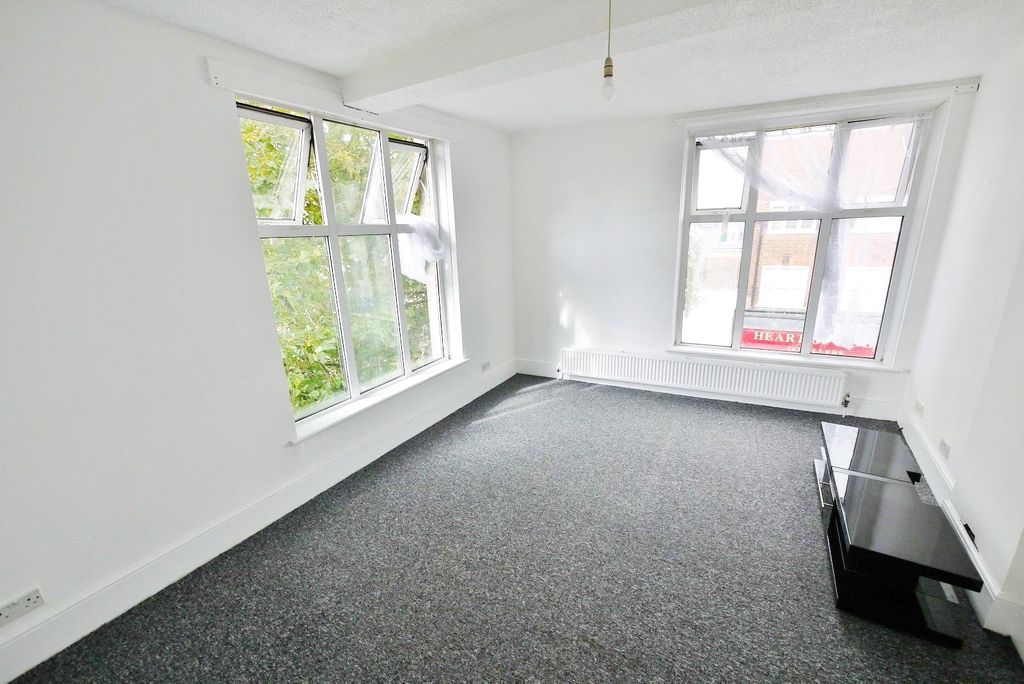 Property photo 2 of 7 Picture No. 02