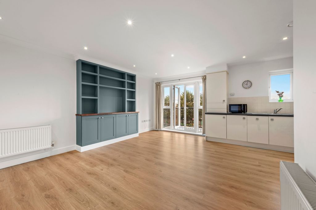 Property photo 3 of 11 Picture No. 06