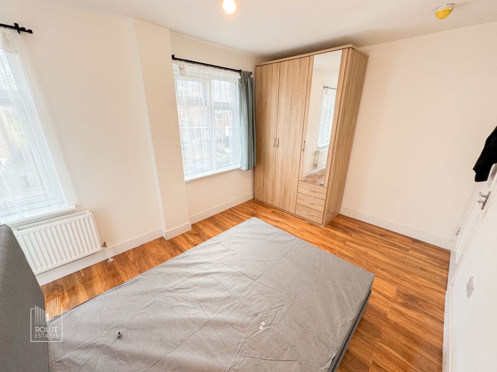 Property photo 2 of 10 Photo 5