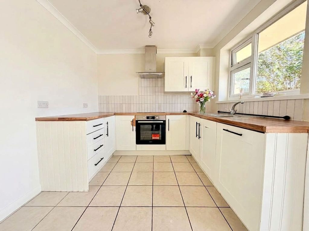 Property photo 3 of 30