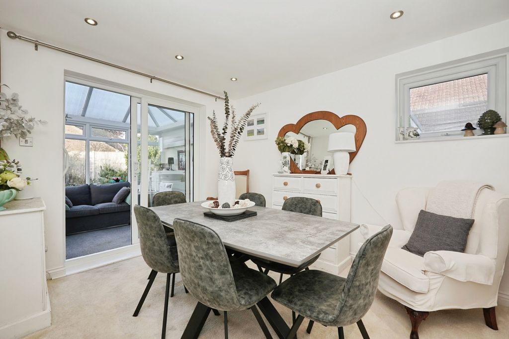 Property photo 3 of 23 Pbox-Img.Jpg