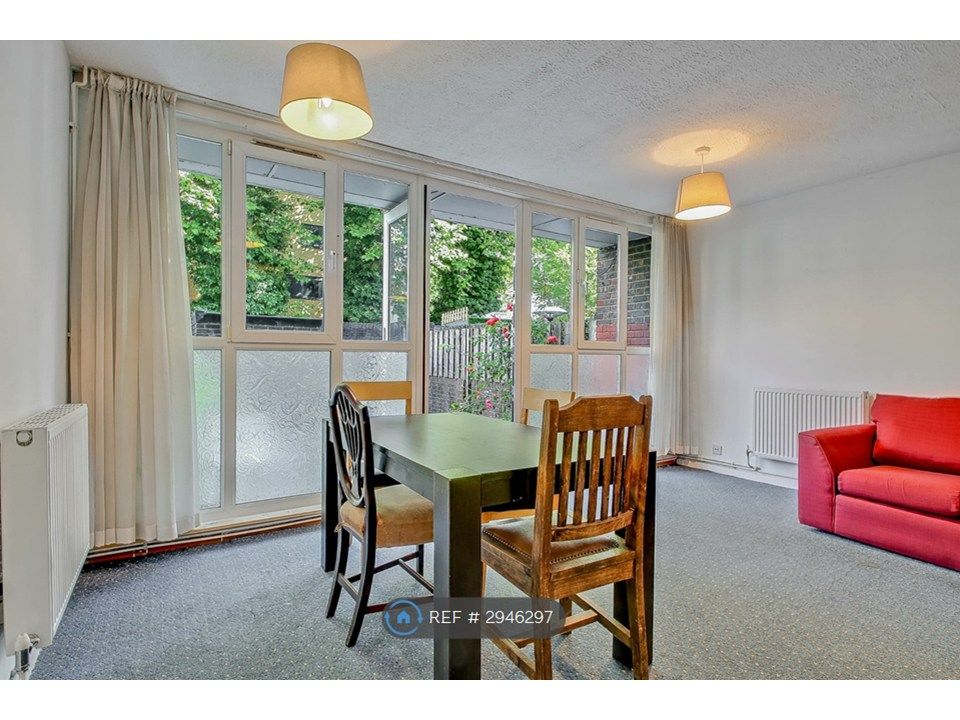 Property photo 3 of 15 Living Room