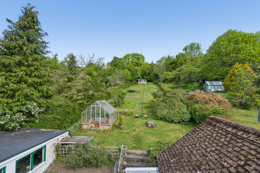 Property photo 2 of 37