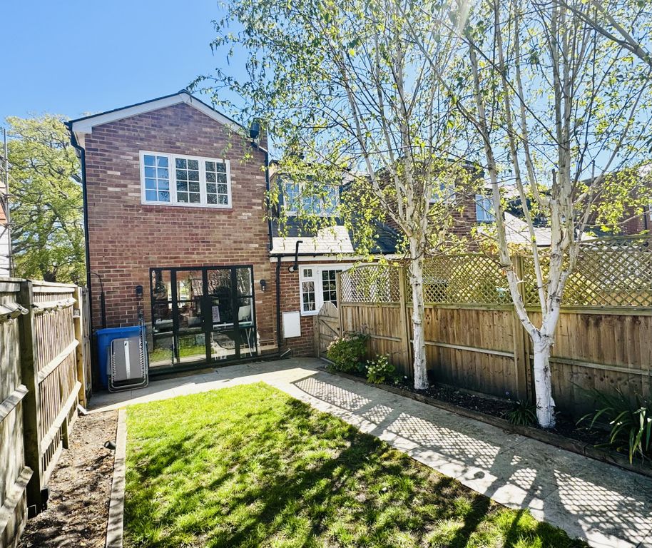 Property photo 2 of 10