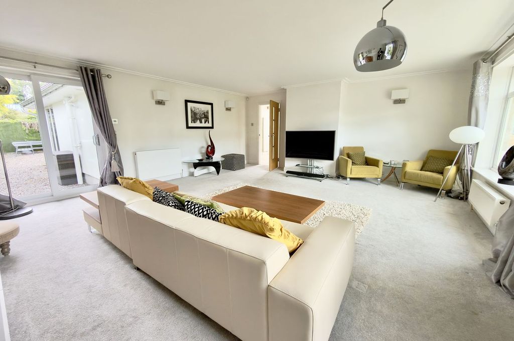 Property photo 2 of 29