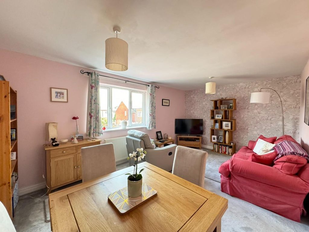 Property photo 3 of 22