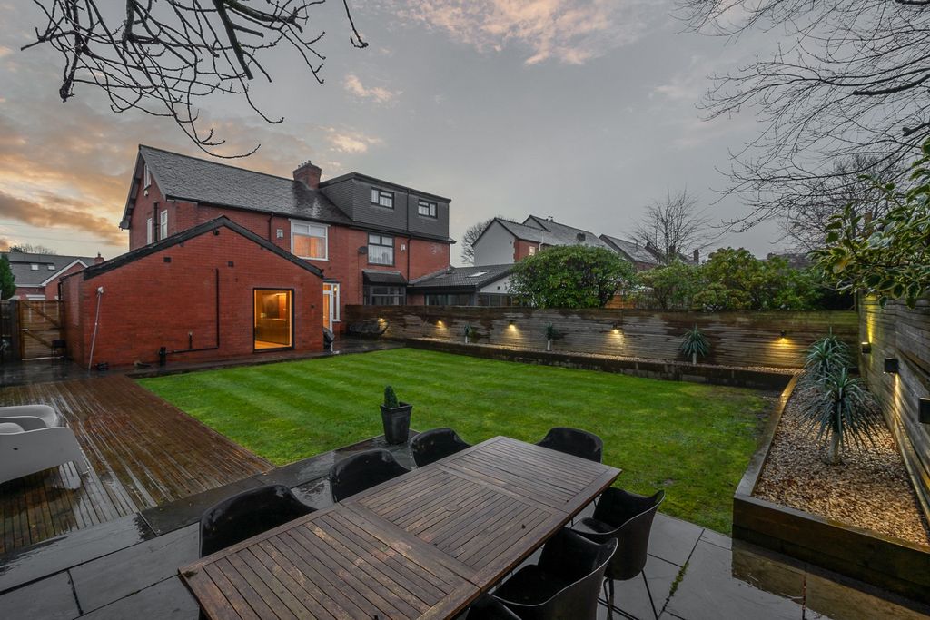 Property photo 2 of 73 4869354