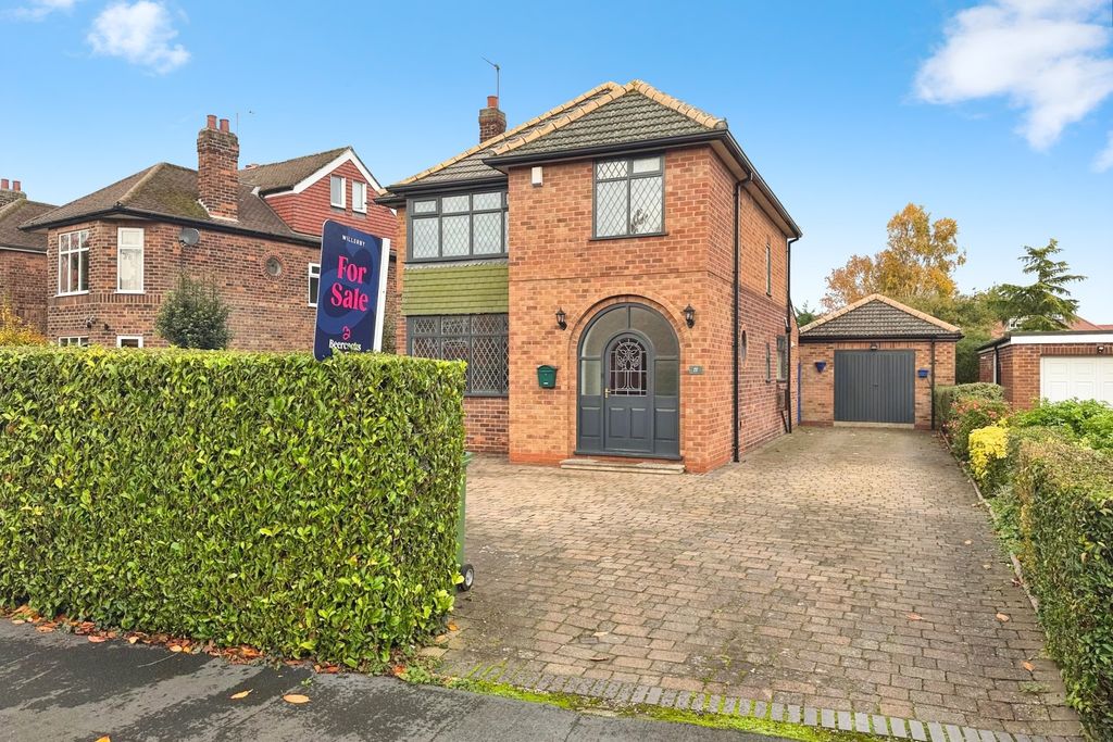 Property photo 1 of 19 4187310