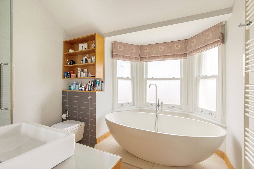 Additional image 14 of 6 bed detached house to rentBrunswick Gardens, Cambridge CB5