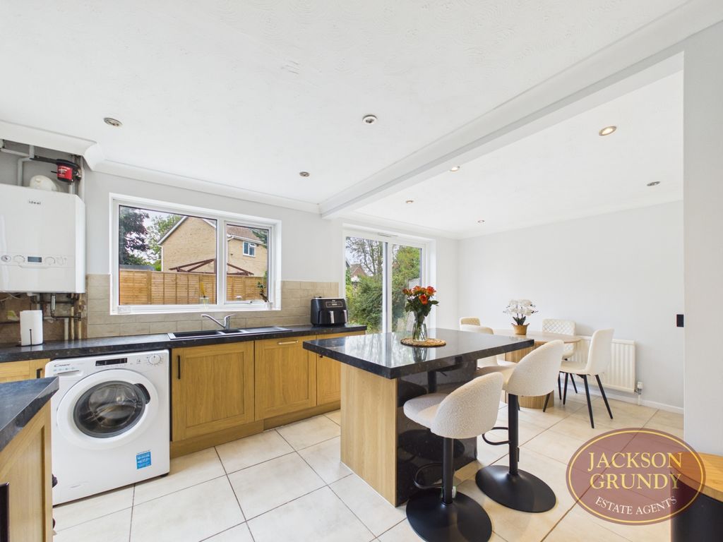 Property photo 3 of 19 Riverwell