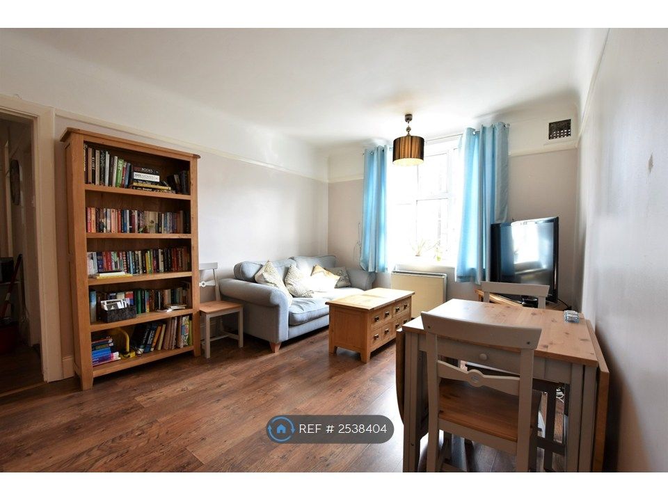 Property photo 3 of 5