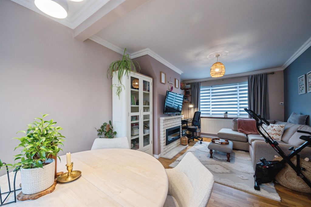 Property photo 3 of 24