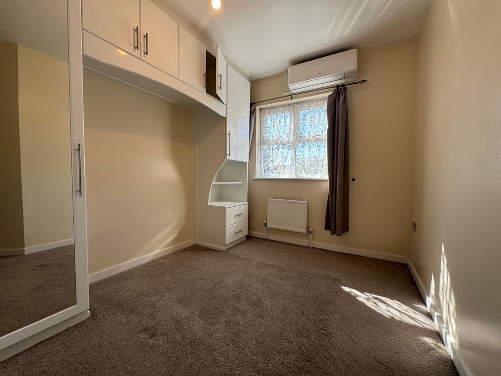Property photo 1 of 24 5 Bedroom Town House