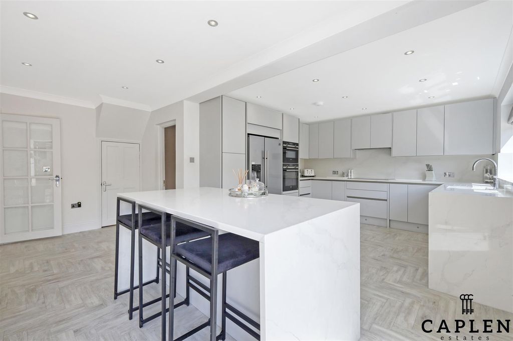 Property photo 3 of 28 Img_0733_25 Copy 2.Jpg