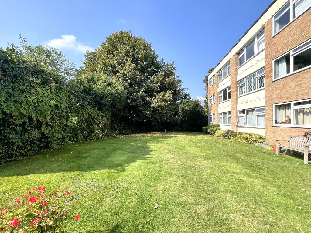 Property photo 1 of 16